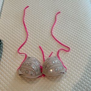 Gorgeous Victoria secret bathing suit top!